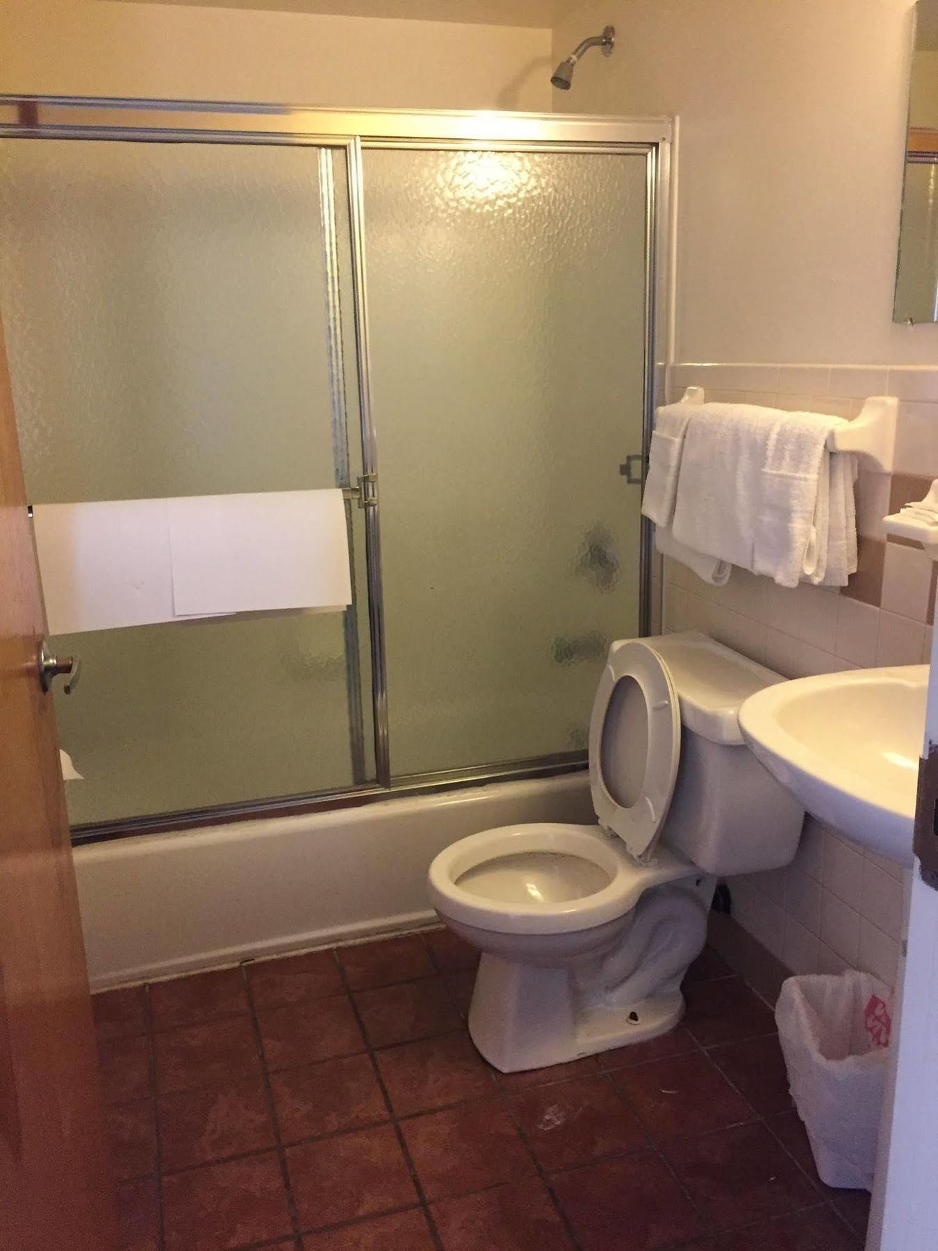 Hudson Plaza Motel Bayonne Джърси Сити Екстериор снимка