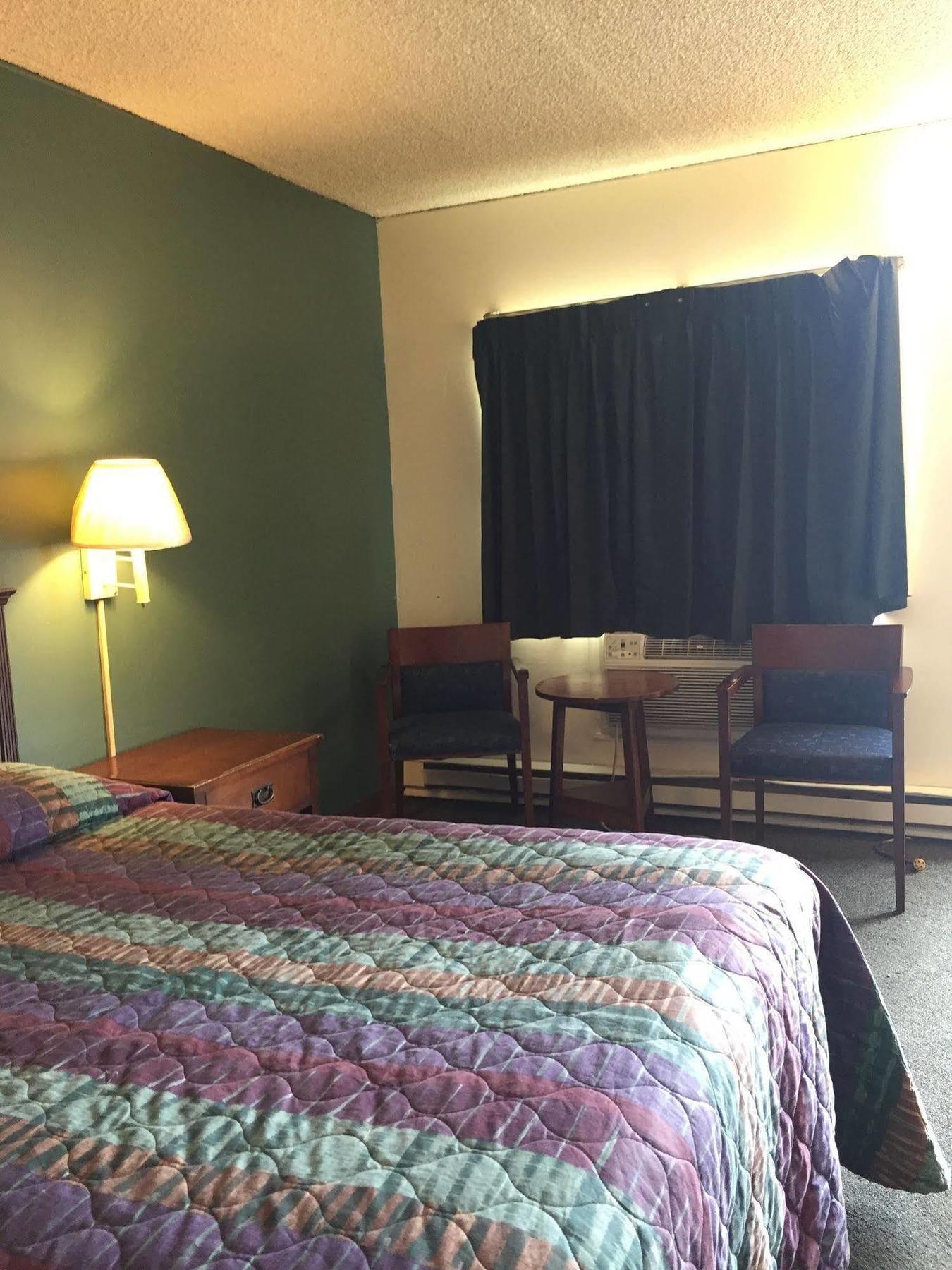 Hudson Plaza Motel Bayonne Джърси Сити Екстериор снимка